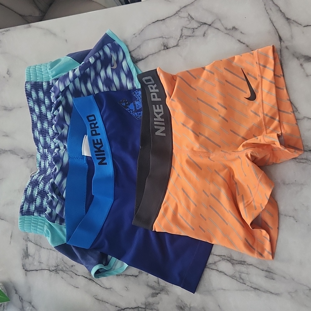 Nike lot of small shorts